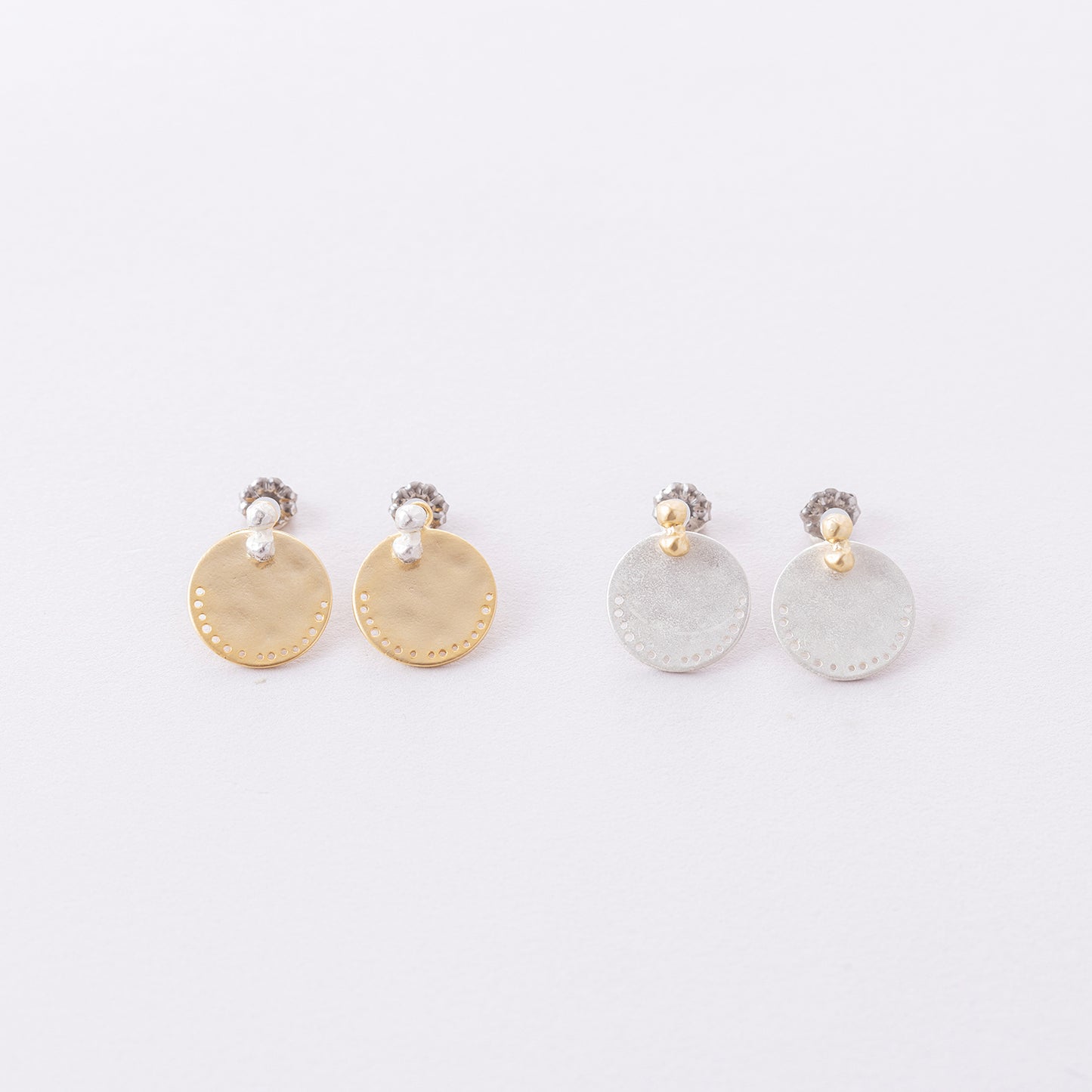 GSP089 : ドットラインピアス