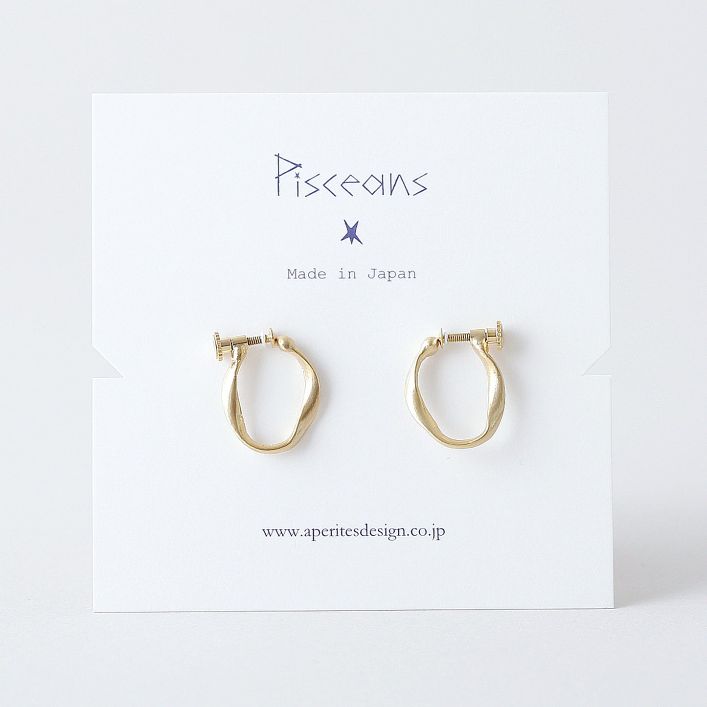 NSE069 : オーバルツイストイヤリング