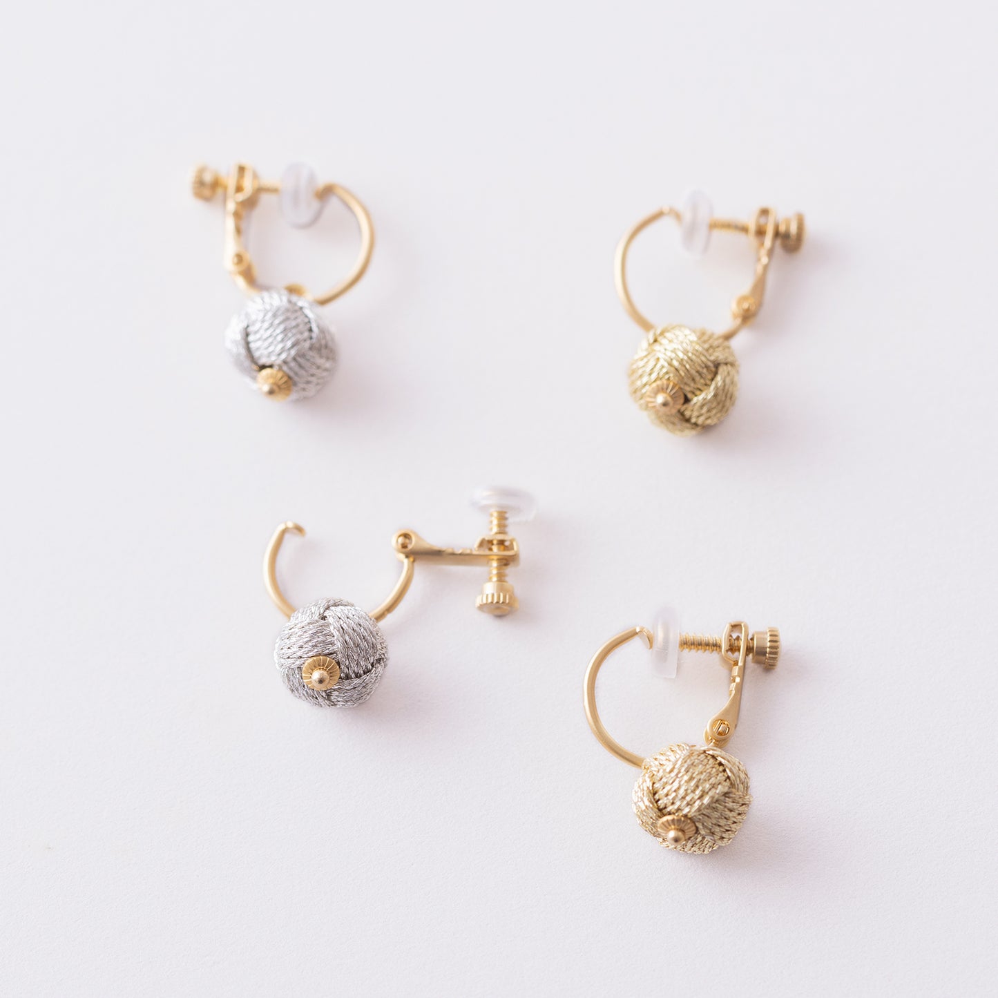 GAE101 : おだまきフープイヤリング