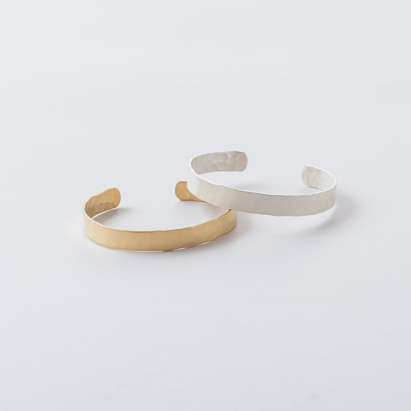 LSB048 : バックハンマーバングル