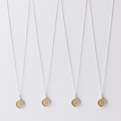 LSN822 : イニシャルフレーミングネックレス