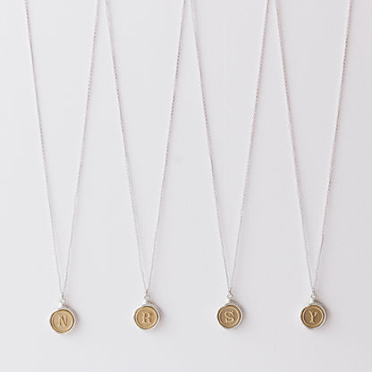 LSN822 : イニシャルフレーミングネックレス