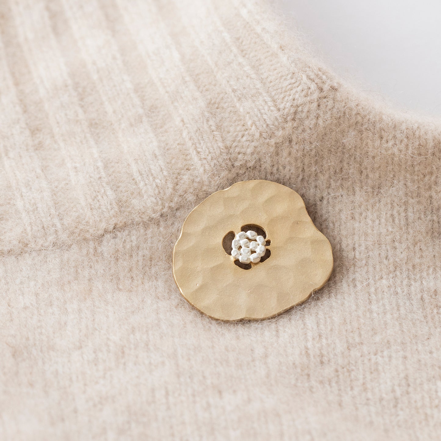 NAZ025 : ニュアンスフラワー ブローチ