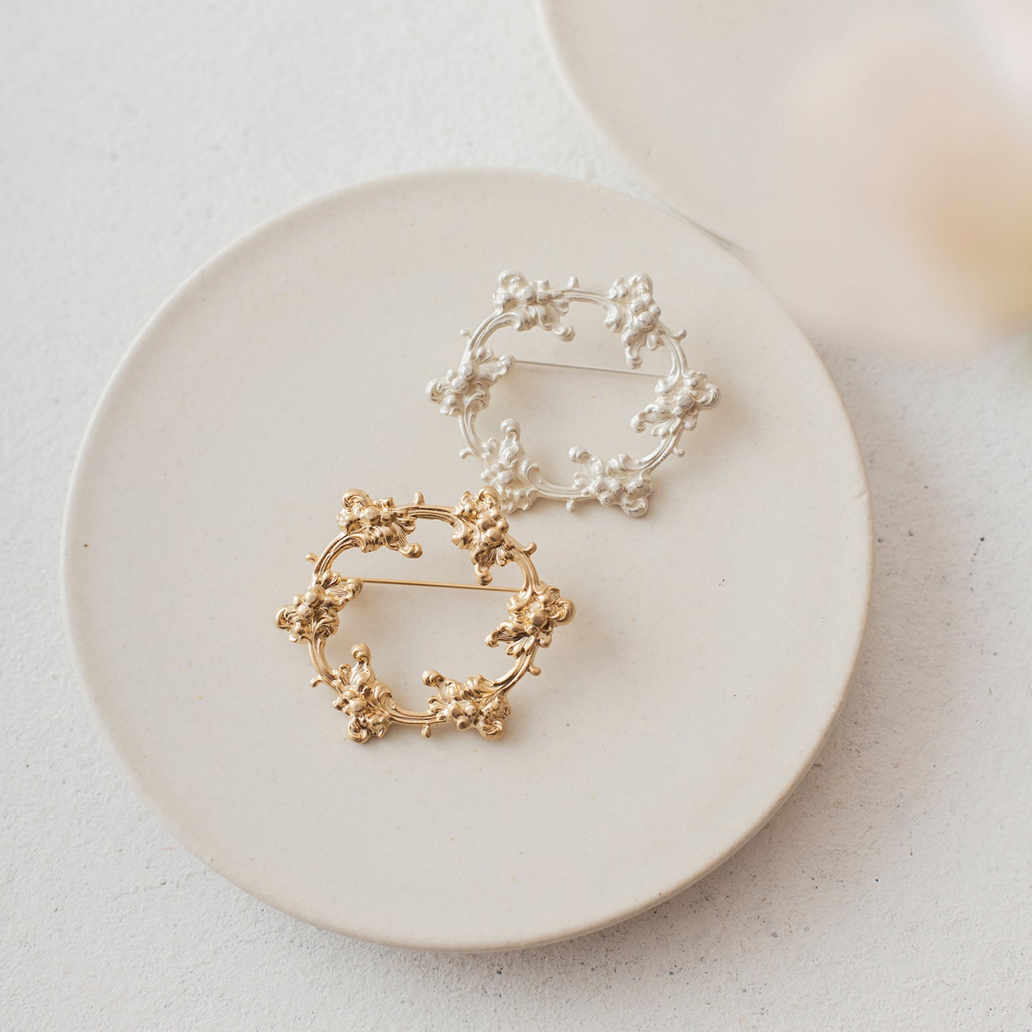 LSZ031：ガーランドブローチ