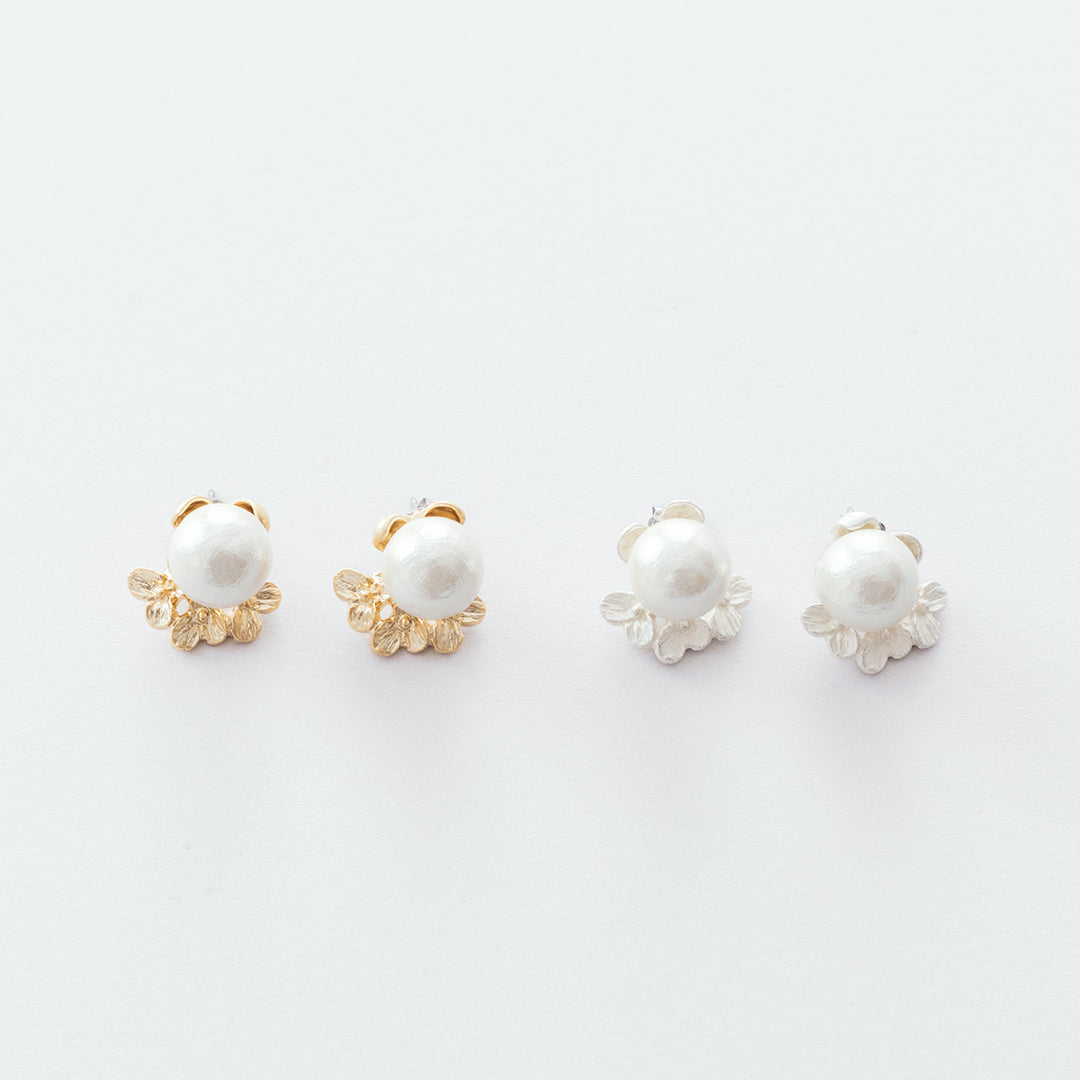 SAP121:フローラル＆コットンパールピアス
