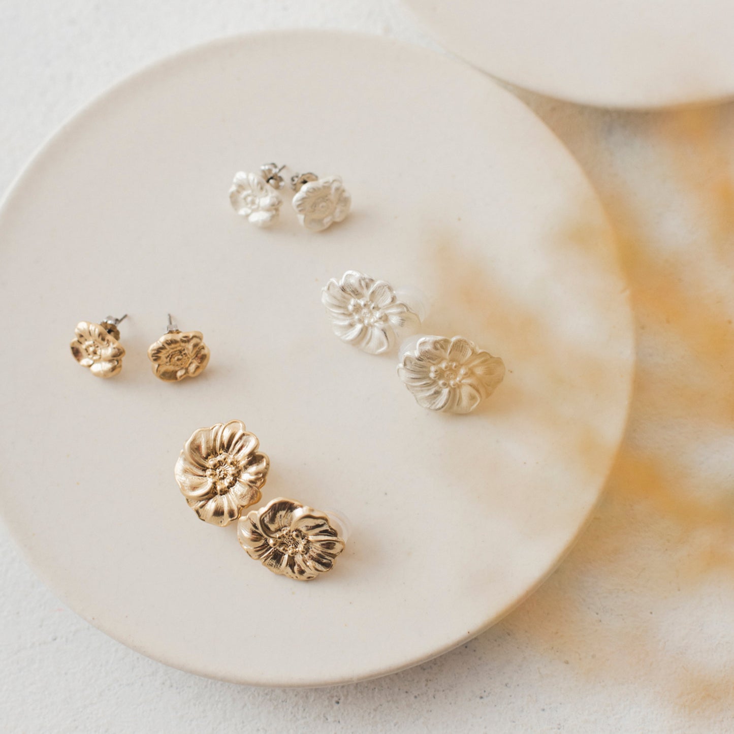 LSE143：ピオニーイヤリング