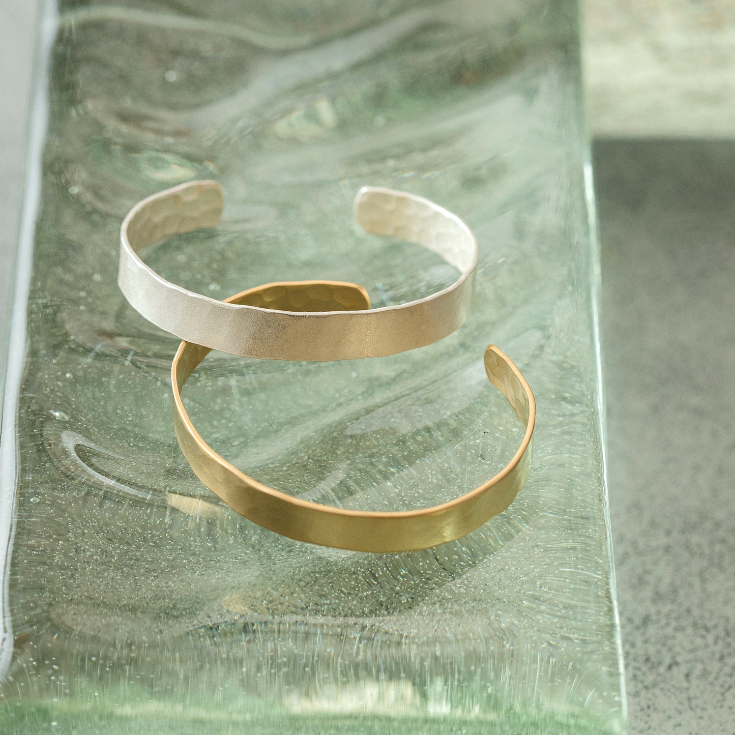 LSB048 : バックハンマーバングル