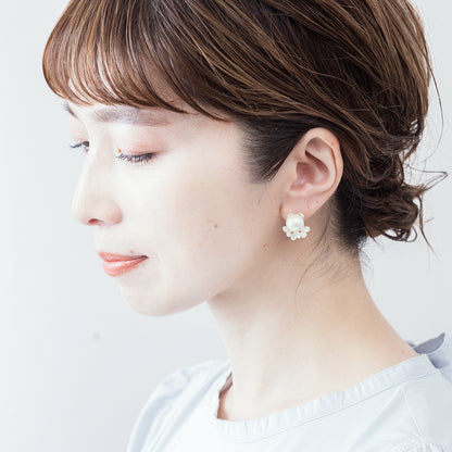 SAP121:フローラル＆コットンパールピアス